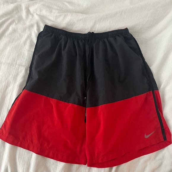 💛 bundle $6- Nike Black and Red Athletic Shorts for Performance - Picture 1 of 8